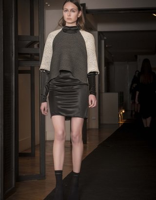 Carnet de Mode Blackchapel Wool cropped top - black & white