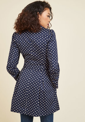 Capital Class Trench in Dots