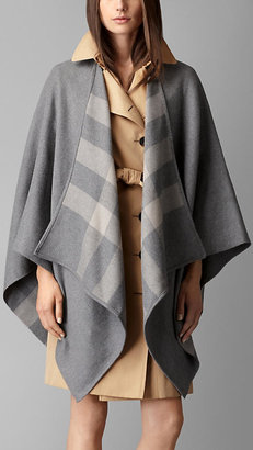 Burberry Check-Lined Wool Wrap
