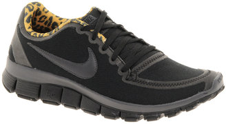 Nike Free Running 5.0 V4 Black Leopard Performance Trainers