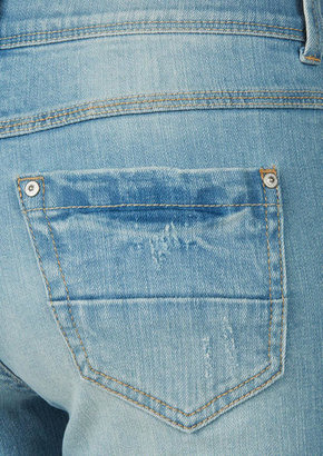 Delia's Jayden Mid-Rise Skinny Jeans in Light Destruct