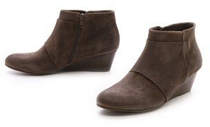 Coclico Katrianne Wedge Booties