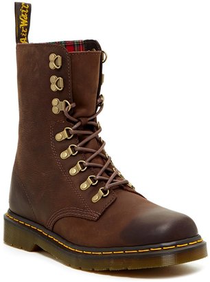 Dr. Martens Wallis Leather Boot