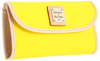 Dooney & Bourke Beauty Continental Clutch