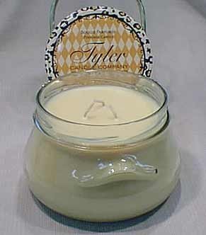 Tyler Candles - Pineapple Crush Scented Candle - 22 Ounce Candle