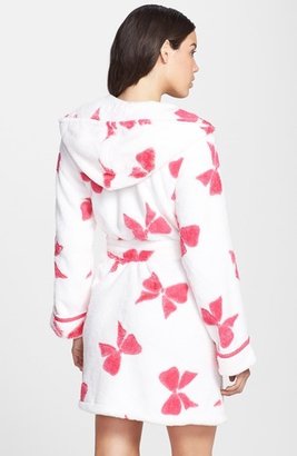 Betsey Johnson 'Luxe' Fleece Bow Print Robe