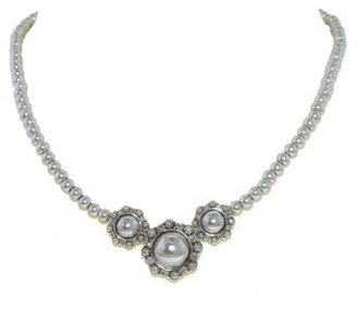 Finesse Triple cluster soft grey pearl single strand necklace