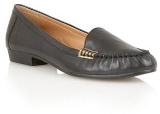 Lotus Black leather 'Nena' flat shoes