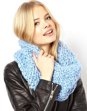 ASOS Chunky Hand Knitted Snood - Blue