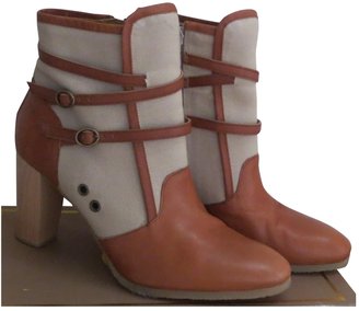 Vanessa Bruno Beige Leather Ankle boots
