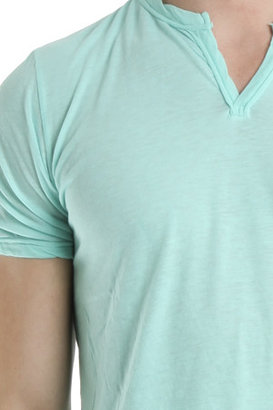 V::room Men's Slit Neck T-Shirt