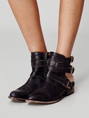 Freebird by STEVEN Riga Ankle Boot