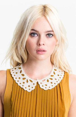 Cara 'Lacy Lady' Collar Necklace