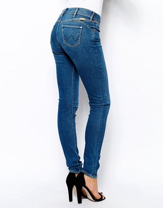 Wrangler Mid Rise Skinny Jeans With Sculpting