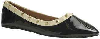 Wet Seal Faux Patent Leather Studded Flat
