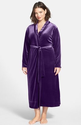 Oscar de la Renta 'Evening Velvet' Velvet Robe (Plus Size)