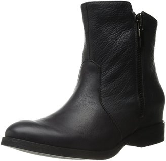 Kenneth Cole New York Women's Marcy