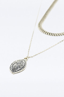 Hi-Low Eye Pendant Necklace in Gold