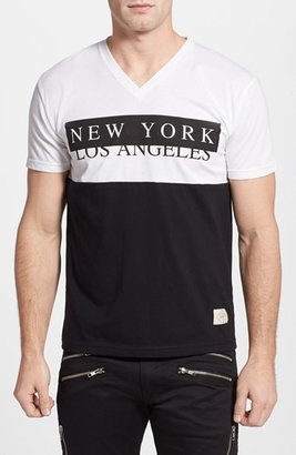 Kinetix 'NY Is Better Than LA' Graphic V-Neck T-Shirt