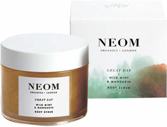 Neom Luxury Organics Great Day body scrub 332g