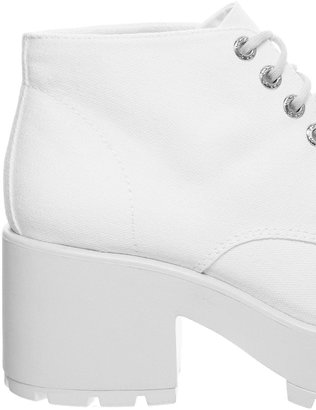 Vagabond Dioon White Ankle Boots