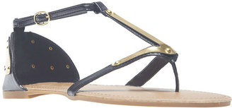 Wet Seal Gold T-Strap Heel Sandal