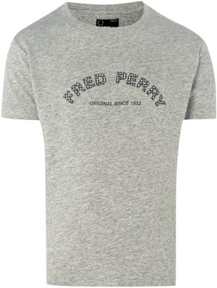 Fred Perry Boy`s gingham fred logo  t-shirt