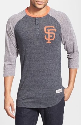 Mitchell & Ness 'San Francisco Giants - Hustle Play' Tailored Fit Henley