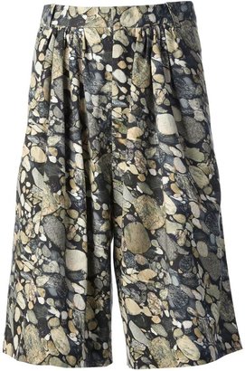 Bless stone print pleated shorts