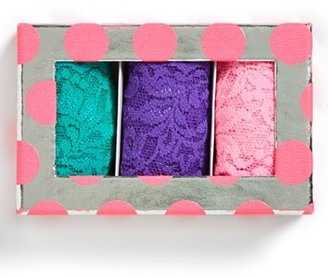 Hanky Panky 'Signature Lace' Boxed Original Rise Thongs (3-Pack)