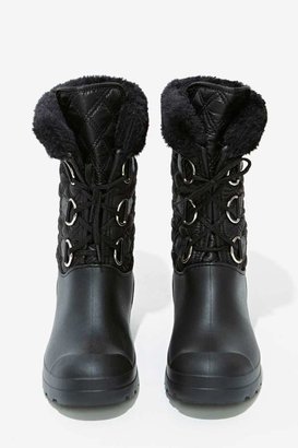 Nasty Gal Factory Kiss the Rain Quilted Boot