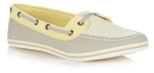Call it SPRING Pale yellow 'Afoallan' shoes
