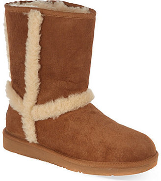 UGG Carter ankle boots