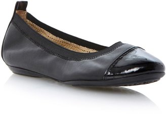 Geox Charlene leather flat round toe ballerina shoes