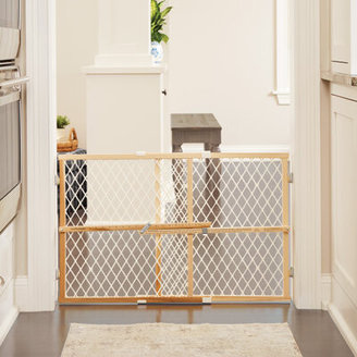 Toddleroo by Northstates Diamond Mesh Safety Gate