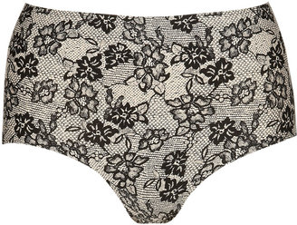 VPL Light Control SlimvisibleTM Lace print No High Leg Knickers with Cool ComfortTM technology