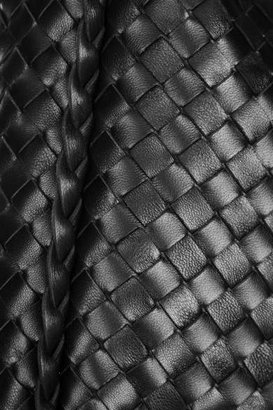 Bottega Veneta Maxi Veneta Intrecciato Leather Shoulder Bag - Black