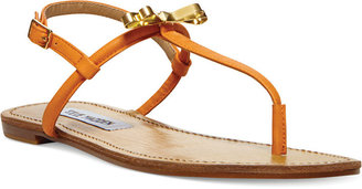 Steve Madden Women's Daisey Flat Thong Sandals