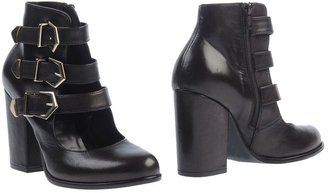 Evado Ankle boots