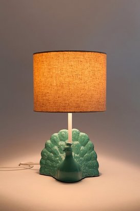 UO 2289 Plum & Bow Peacock Table Lamp