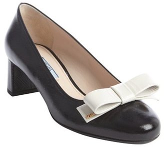 Prada black and white bow embellished patent leather pumps