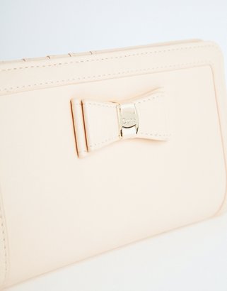 B.Tempt'd Dune Purse With Bow