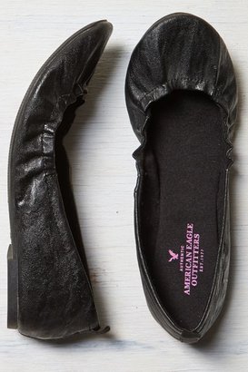 American Eagle Outfitters Black Scrunched Ballet Flat