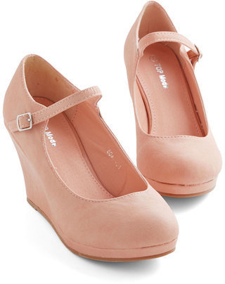Top Guy International Who Neutral? Wedge in Blush