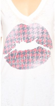 Chaser Winter Kiss Tee
