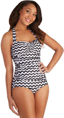 Esther Williams Bathing Beauty One-Piece Swimsuit in White Chevron