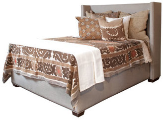 Be & D Yates King Bed