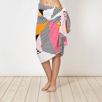 Ben de Lisi Principles by Designer pink triangle print scarf