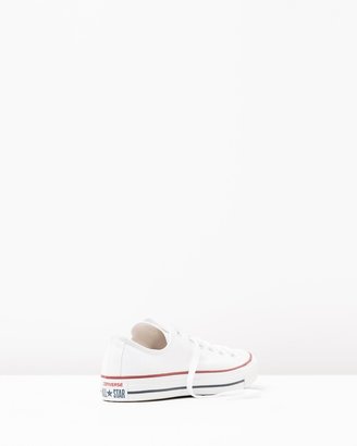 Converse White Low-Tops - Chuck Taylor All Star Ox