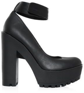 New Look Black Chunky Cleated Sole Ankle Strap Heels